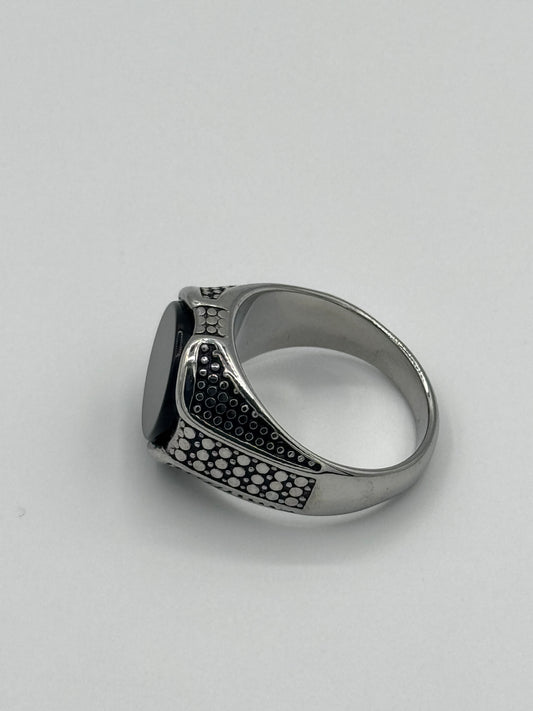 Men’s Regal Silver Stone Ring | Textured Heritage Design