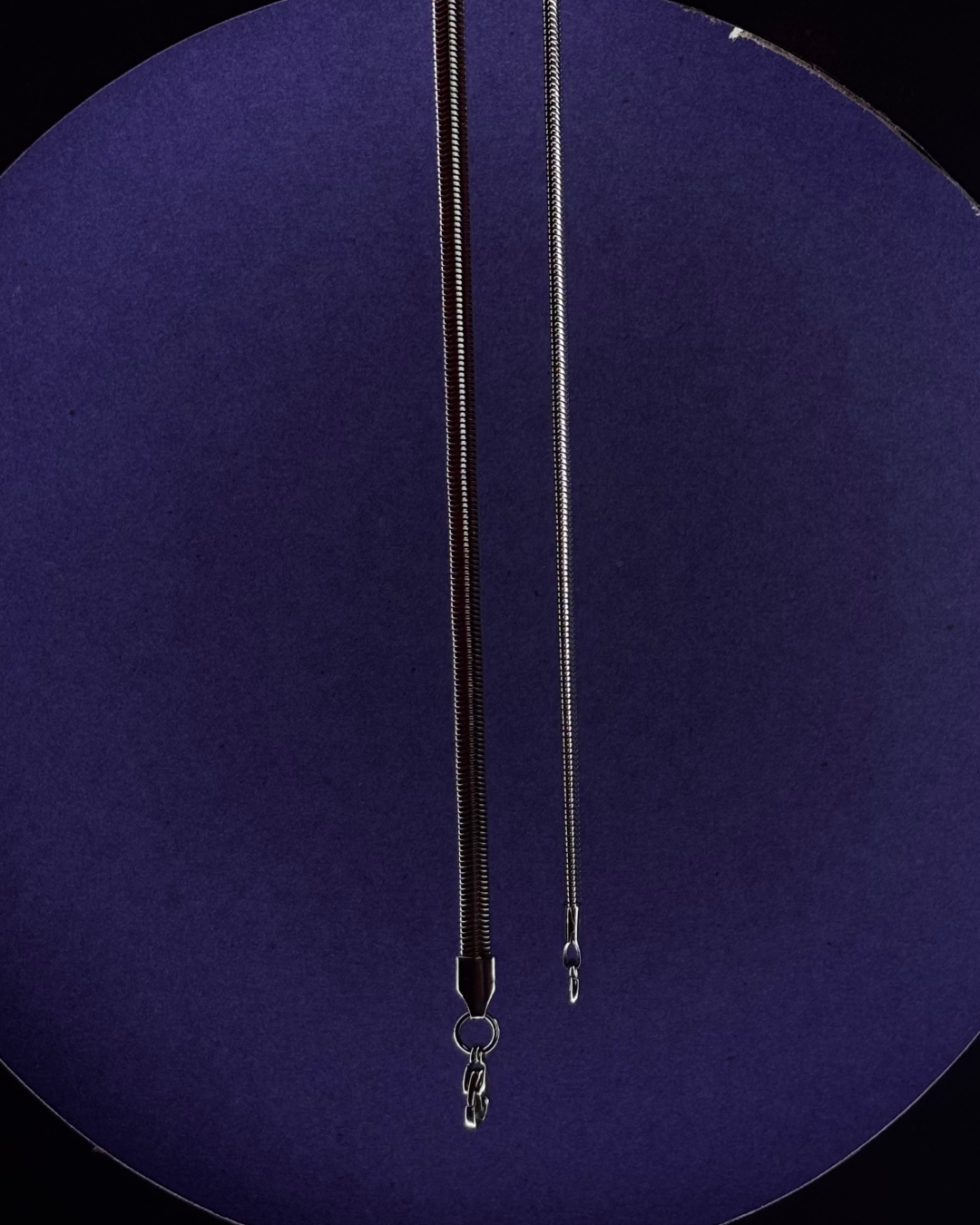 Silver Glide Snake Chain Necklace – Sleek Minimalist Unisex Jewelry