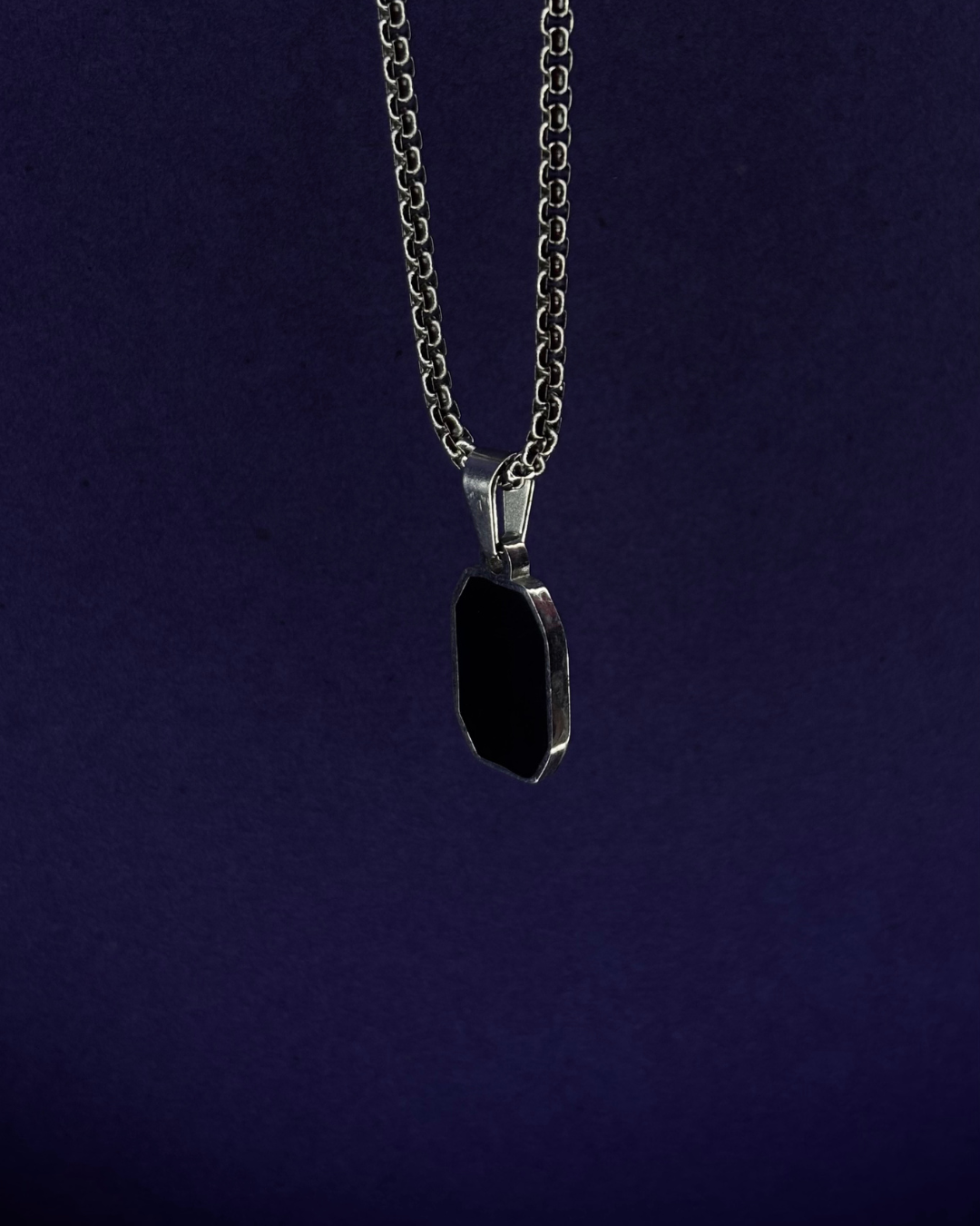 Black Hexagon Pendant with Curb Chain Necklace – Minimalist Geometric Unisex Jewelry