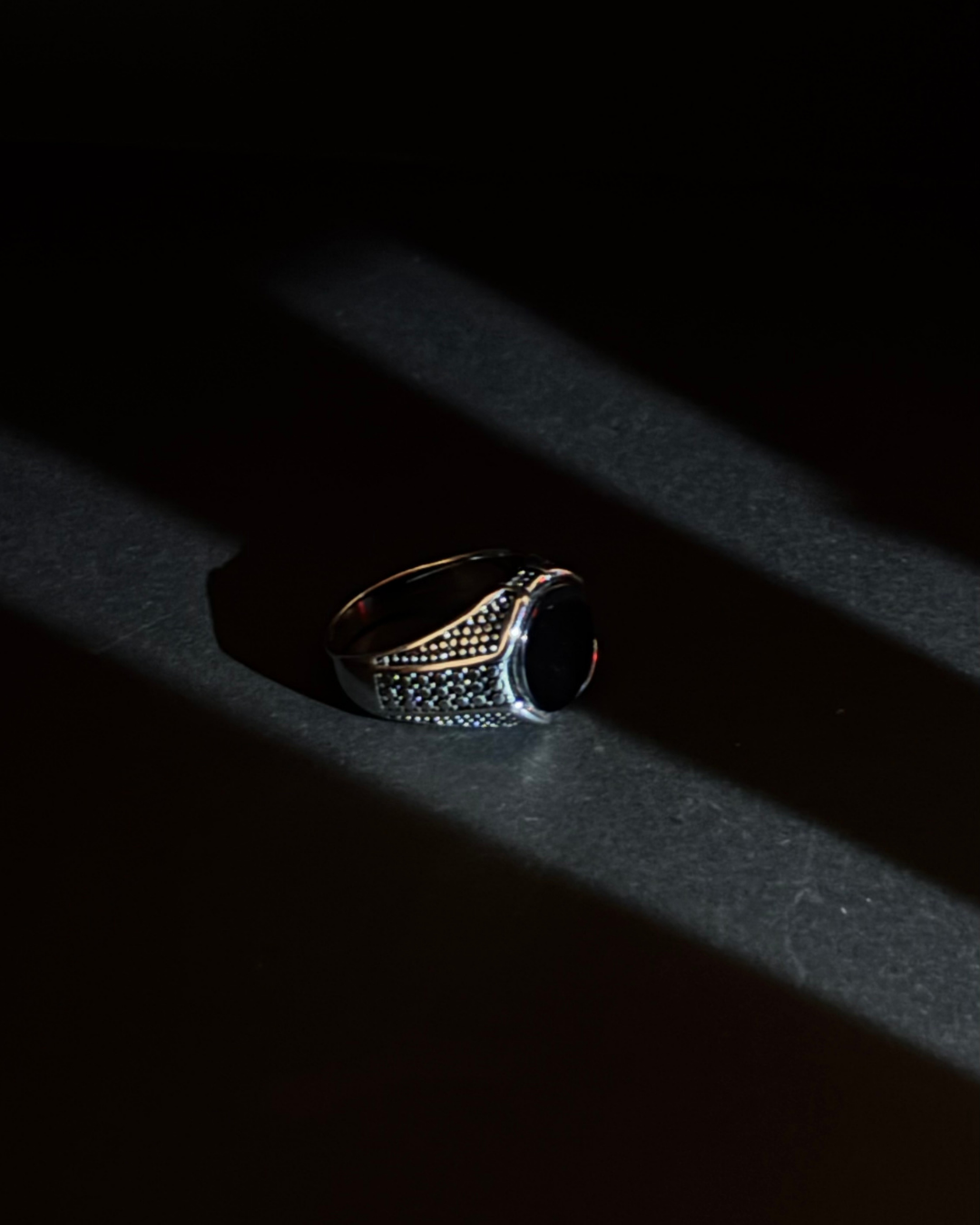 Men’s Regal Silver Stone Ring | Textured Heritage Design