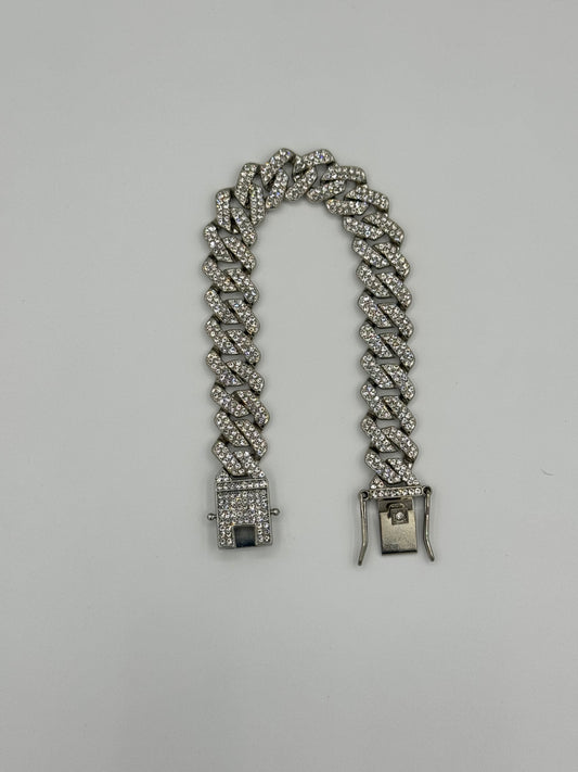 DripZen Cuban Link Iced-Out Bracelet– Silver Luxury Edition